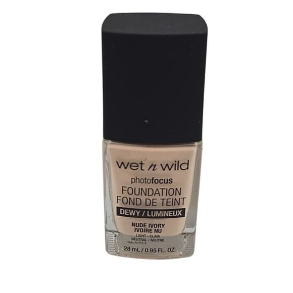 Wet N Wild Photo Focus Foundation Nude Ivory Neutral Light Dewy Make Up 95 FL. - Picture 1 of 2